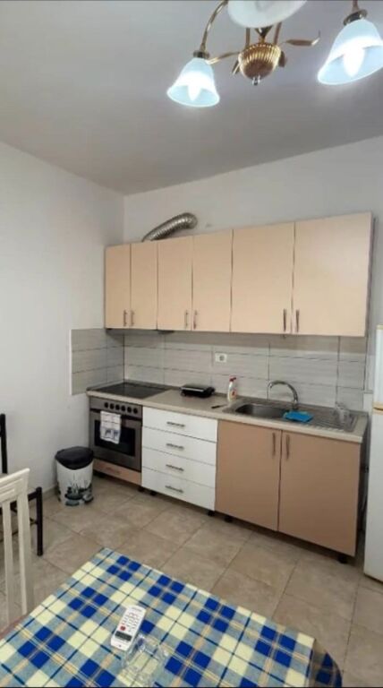 APARTAMENT 1+1.35,000 LEKE, LAPRAKE