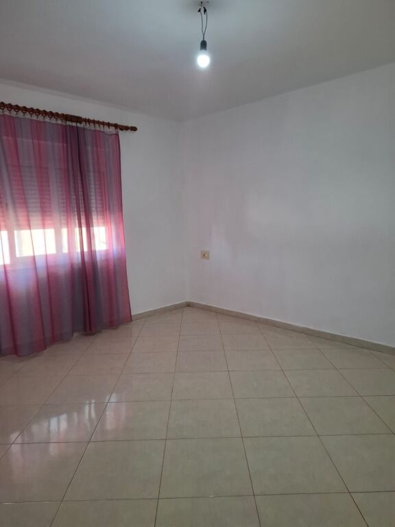 🏡 Appartamento 2+1 in affitto – Via Elbasanit