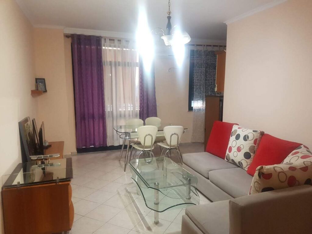 Apartament Me Qera 1+1 Tek Ish-Ekspozita(ID B2101238) Tirane