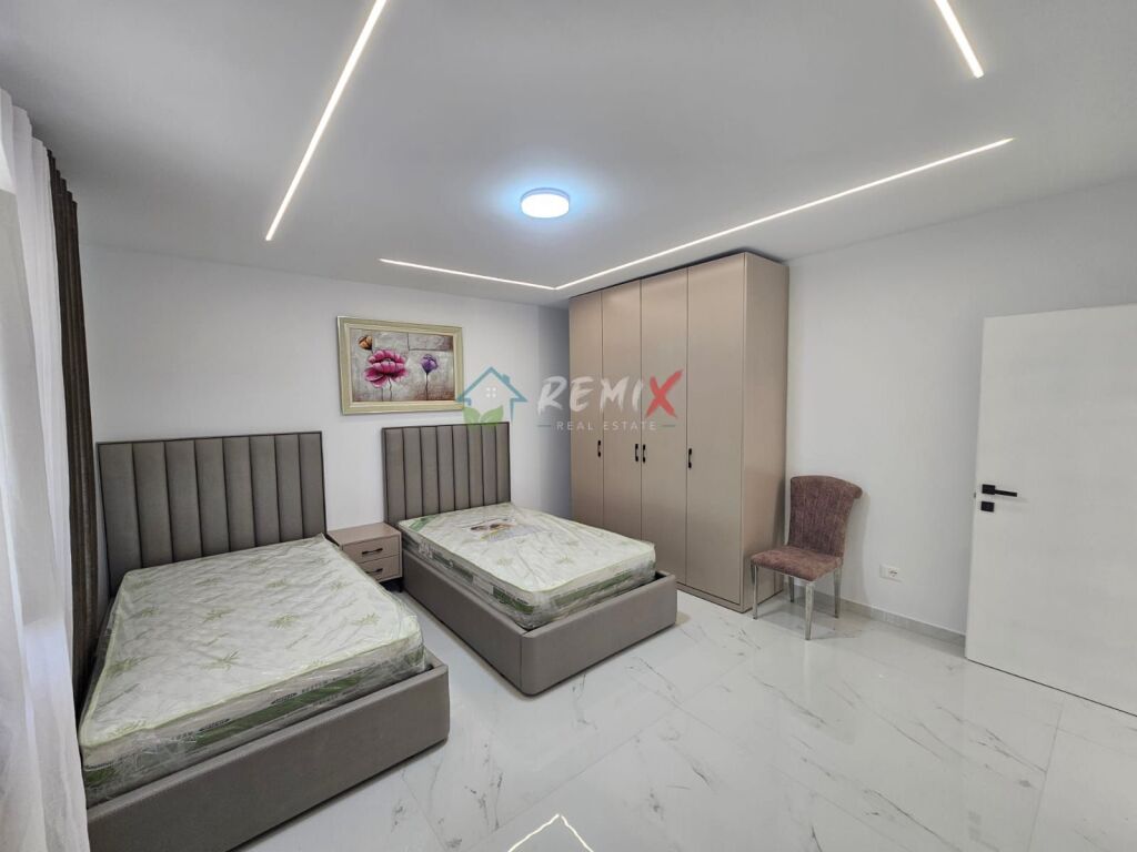 🏡 APPARTAMENTO 2+1 IN AFFITTO – VICINO ALLA CASERMA DEI POMPIERI, DURRËS!