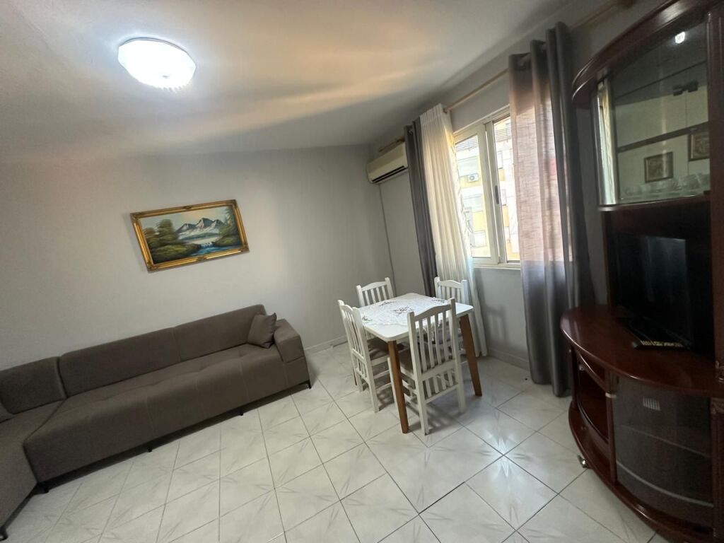 Rent | Apartament 1 + 1 | Ali Demi | 350 €/month