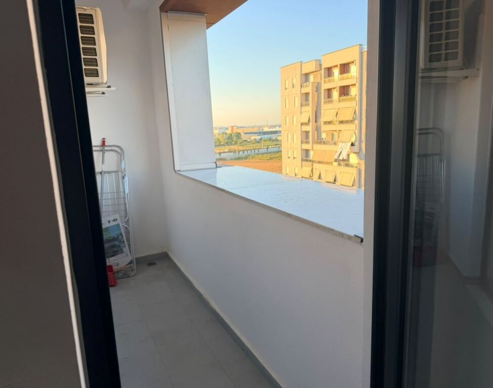Jepet Apartament  2+1 +Parkim Me Qera Astir