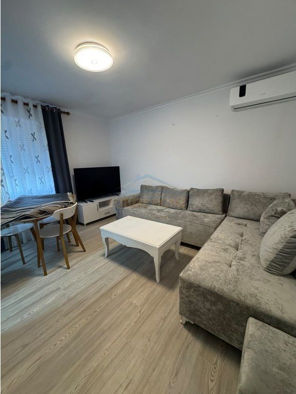 Shitet, Apartament 1+1 Rruga e Dibres, Tirane