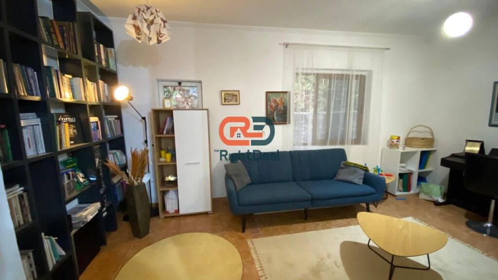 Ne Sauk, Shitet Shtepi Private Ideale Per Banim!!