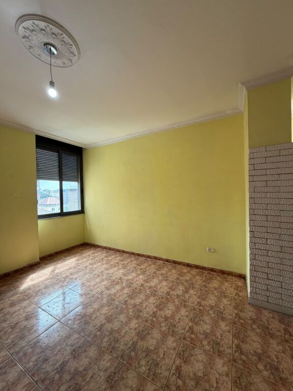 Rent | Apartment 3 + 1 | Dibrës Street | 500 €/month