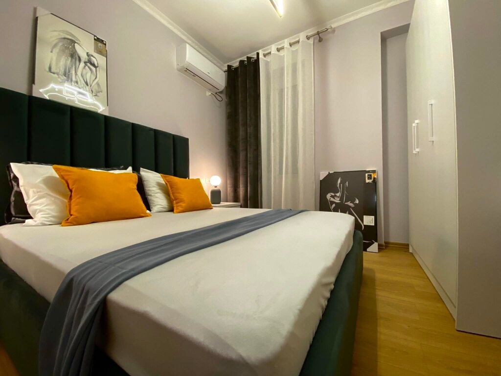 For rent 2+1 In the heart of Pazarit te Ri