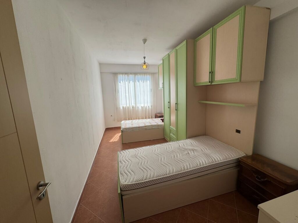 Appartamento 2+1+garage in affitto a Fresk