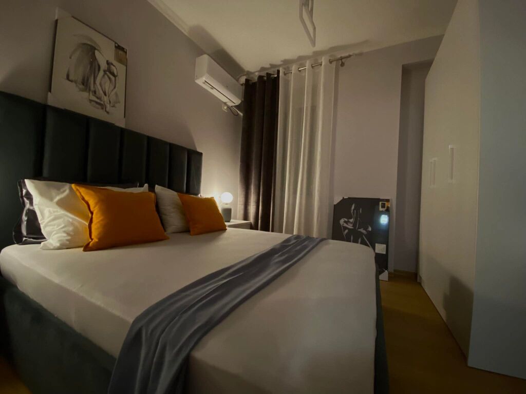 For rent 2+1 In the heart of Pazarit te Ri