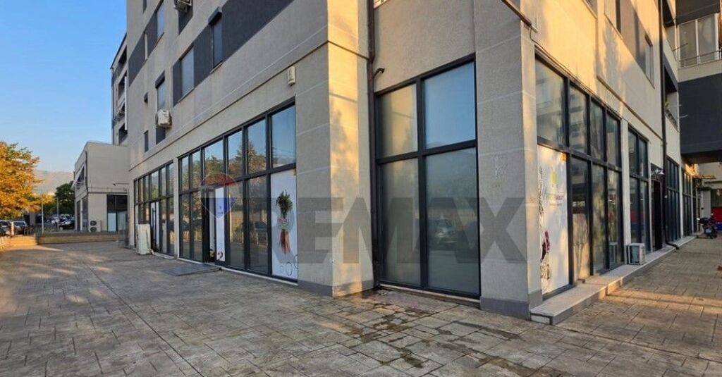 Warehouse/Warehouse - For Rent - Kinostudio Complex, Tirana  ID:530191006-1239