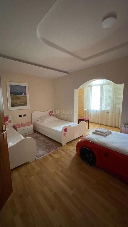 Qira, Apartament 2+1+2, Sheshi Willson