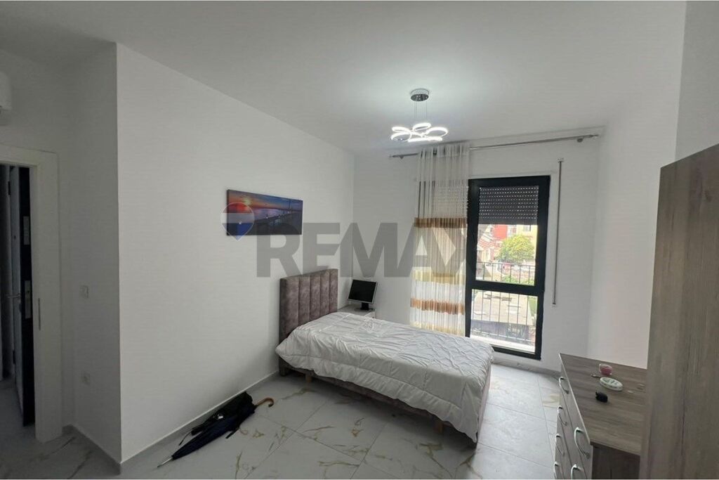 Jepet me qira apartament 2+1+2+ Parkim!