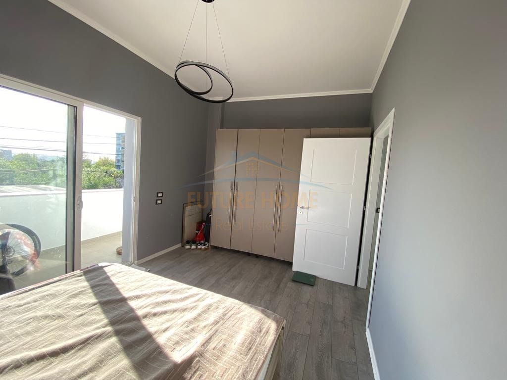 Shitet,Apartament 1+ 1, Rruga Hysen Dalliu,