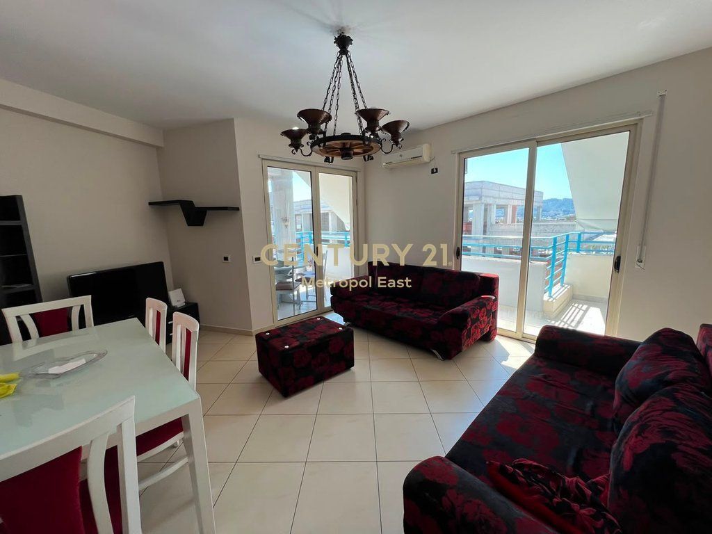 Shitet Apartament 2+1 me Verandë – Misto Mame, Tiranë