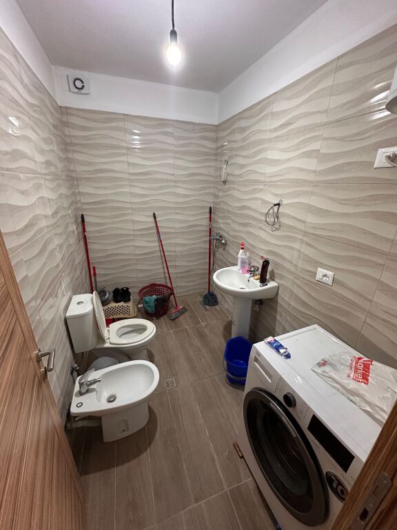 Apartament 2+1+2 per qera 5 Maji !