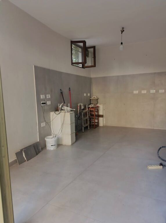 APARTAMENT ME QERA 2+1 BULEVARDI ZOGU I PARE 120.000 LEKE FH-93125