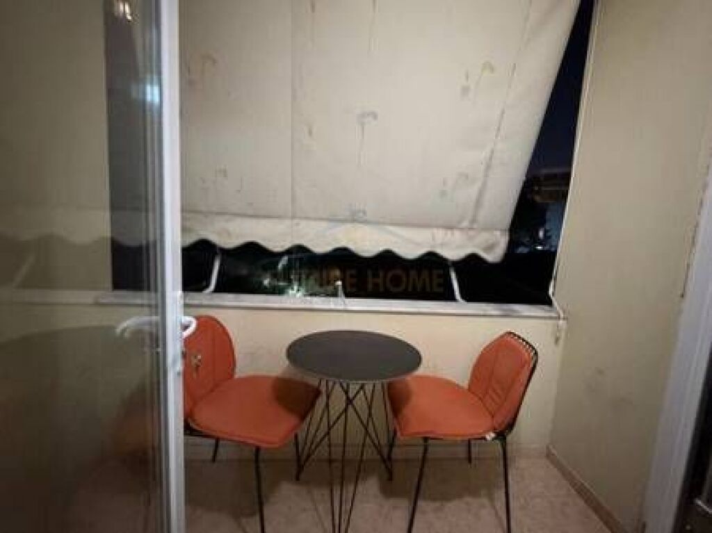 Qera, Apartament 2+1+Verandë, Pazari i Ri, Tiranë