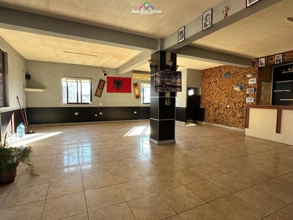 Negozio/Duplex in Affitto Vicino all'ex Dogana (ID BD21787) Tirana