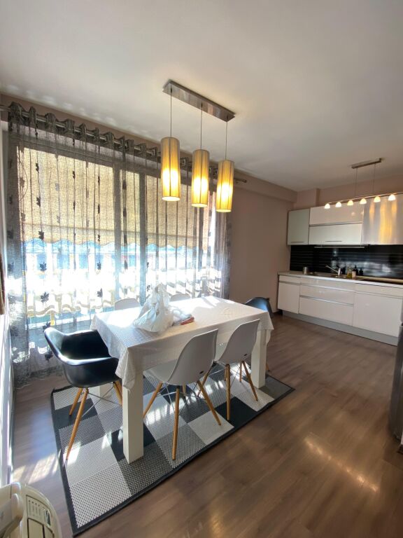 Apartamen 2+1 per qera Pallati me Shigjeta !