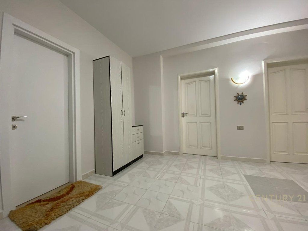 FOR RENT APARTMENT 2+1 NEAR THE PROSECUTOR'S OFFICE OF TIRANA