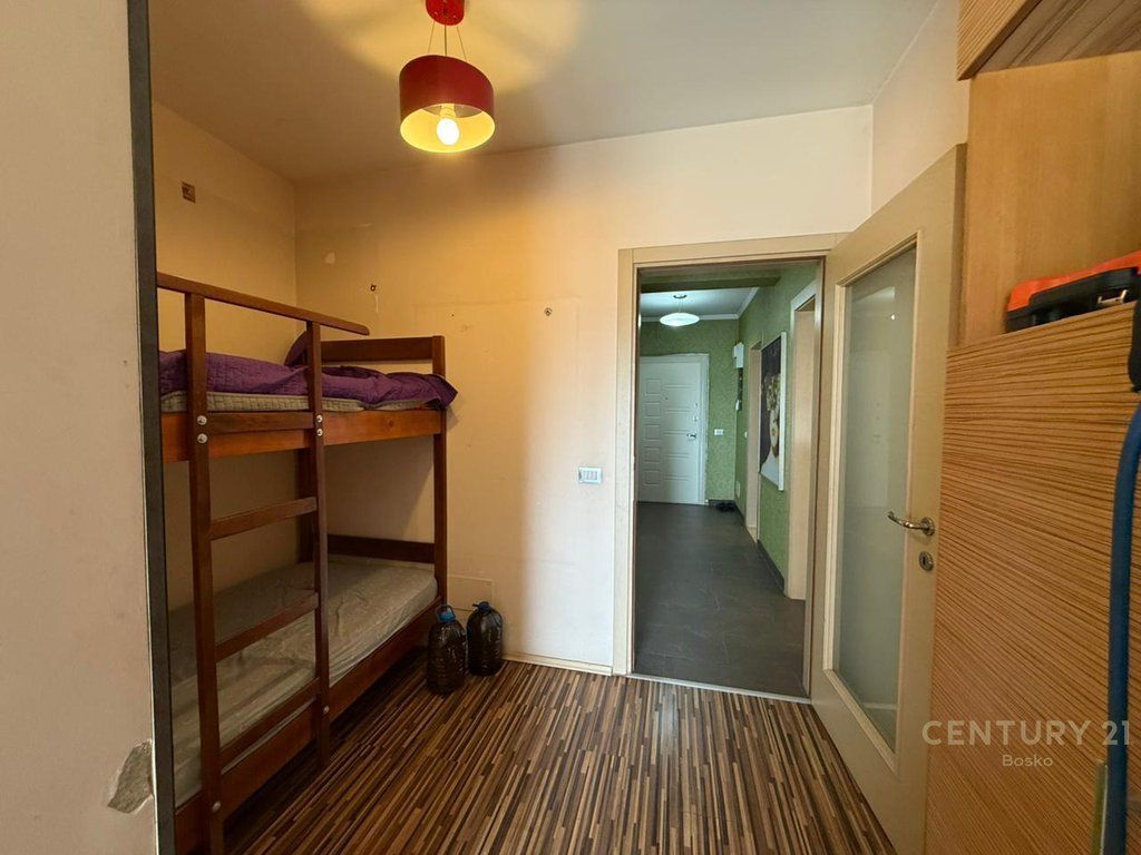 SHITET, APARTAMENT 2+1+2 ME GARAZH NE HYRJE TE DON BOSKO