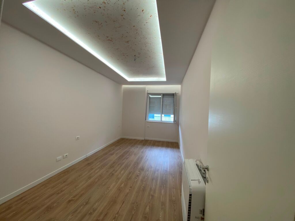 Qera, Apartament 2+1, Univers City, Tirane . Empire74090