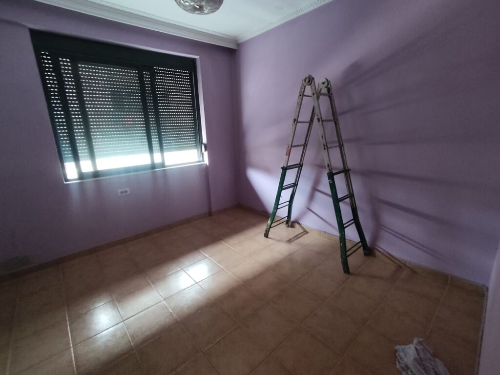 Jepet apartament\zyre me qera tek Zogu i Zi F   