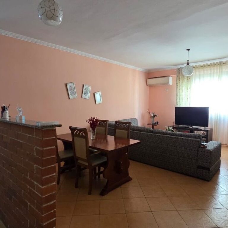 🏡 SHITET APARTAMENT 2+1 – TEK TERMINALI CASA ITALIA