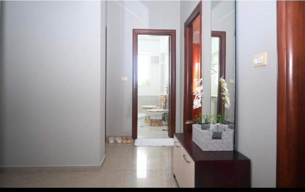 3+1 apartment for rent on Butrinti Street, Sarandë