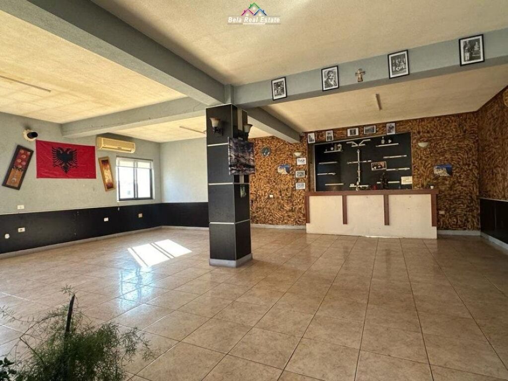 Negozio/Duplex in Affitto Vicino all'ex Dogana (ID BD21787) Tirana