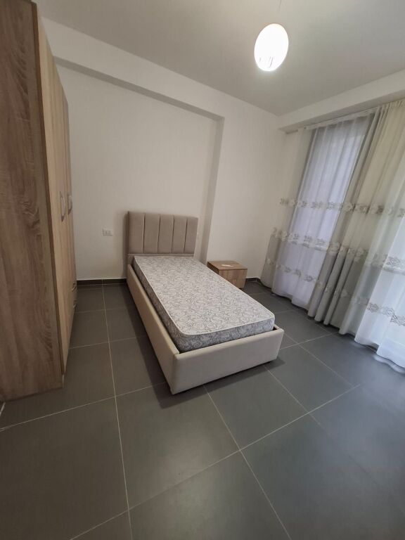 Rent | Apartament 3 + 1 | Rruga 5 Maji | 600 €/month