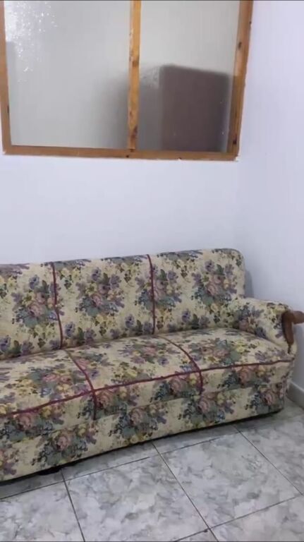 APARTAMENT 1+1. 30000 LEKE.ZOGU I ZI