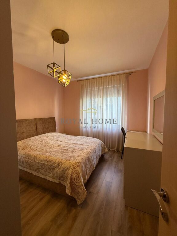 Appartamento 2+1+2 in affitto in Via Dritan Hoxha, Lapraka, Zogu i Zi.