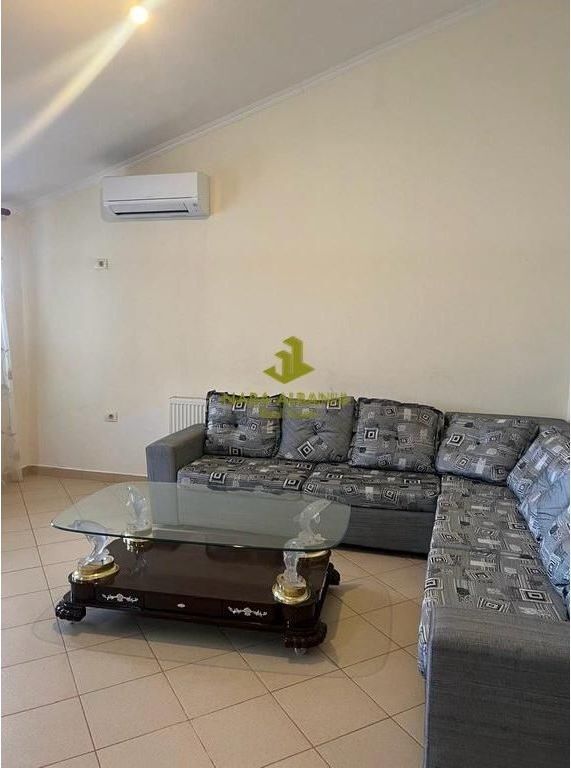 Apartament 2+1+2 me qira