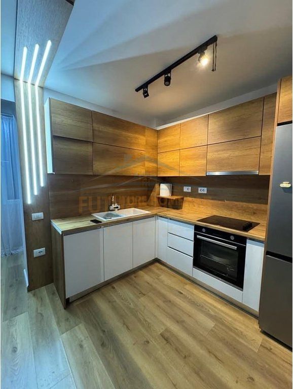 Qera, Apartament 2+1+2, Rruga Kongresi i Manastirit
