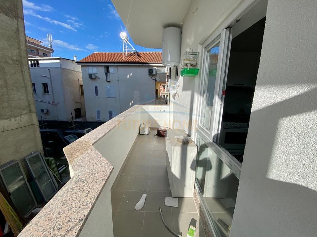 Shitet,Apartament 1+ 1, Rruga Hysen Dalliu,