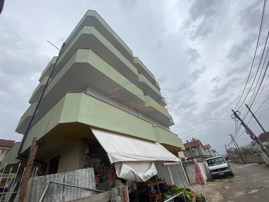 Shitet,Apartament 1+ 1, Rruga Hysen Dalliu,