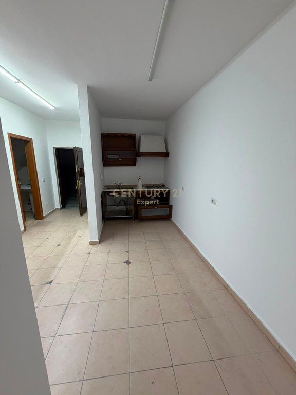 Apartment 2+2 for office rent at Wilson Square