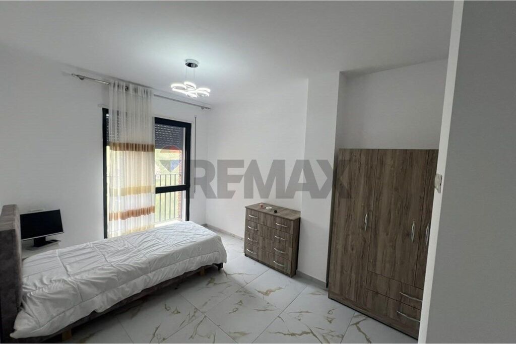 Jepet me qira apartament 2+1+2+ Parkim!