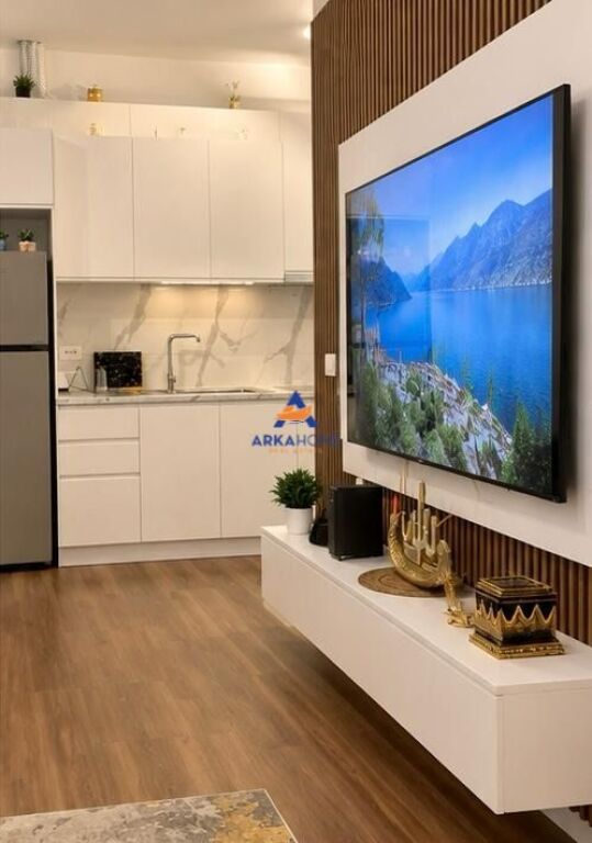 VENDESI APPARTAMENTO 1+1 CON CORTILE PRIVATO "VIA PETI" 125.000 EURO