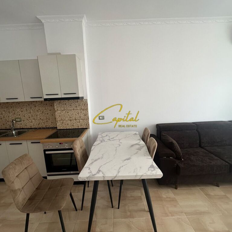 APARTAMENT ME QIRA 3+1 MATERNITETI I RI 70.000 LEKE
