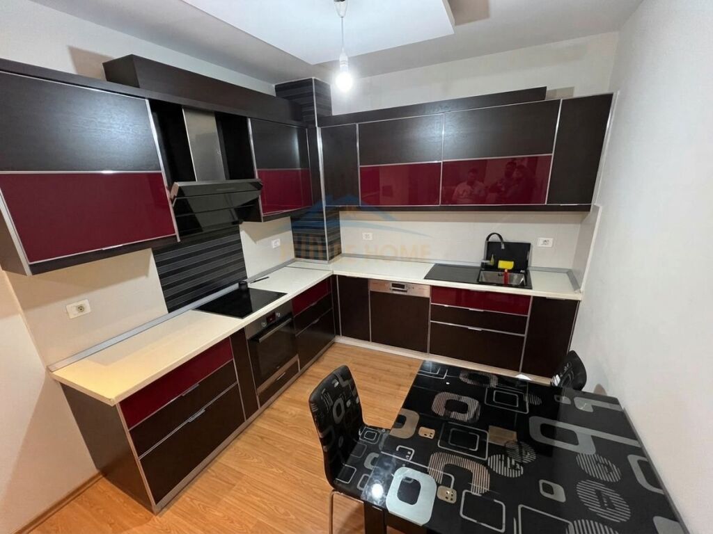 Qera, Apartament 2+1, Komuna E Parisit.Tirane
