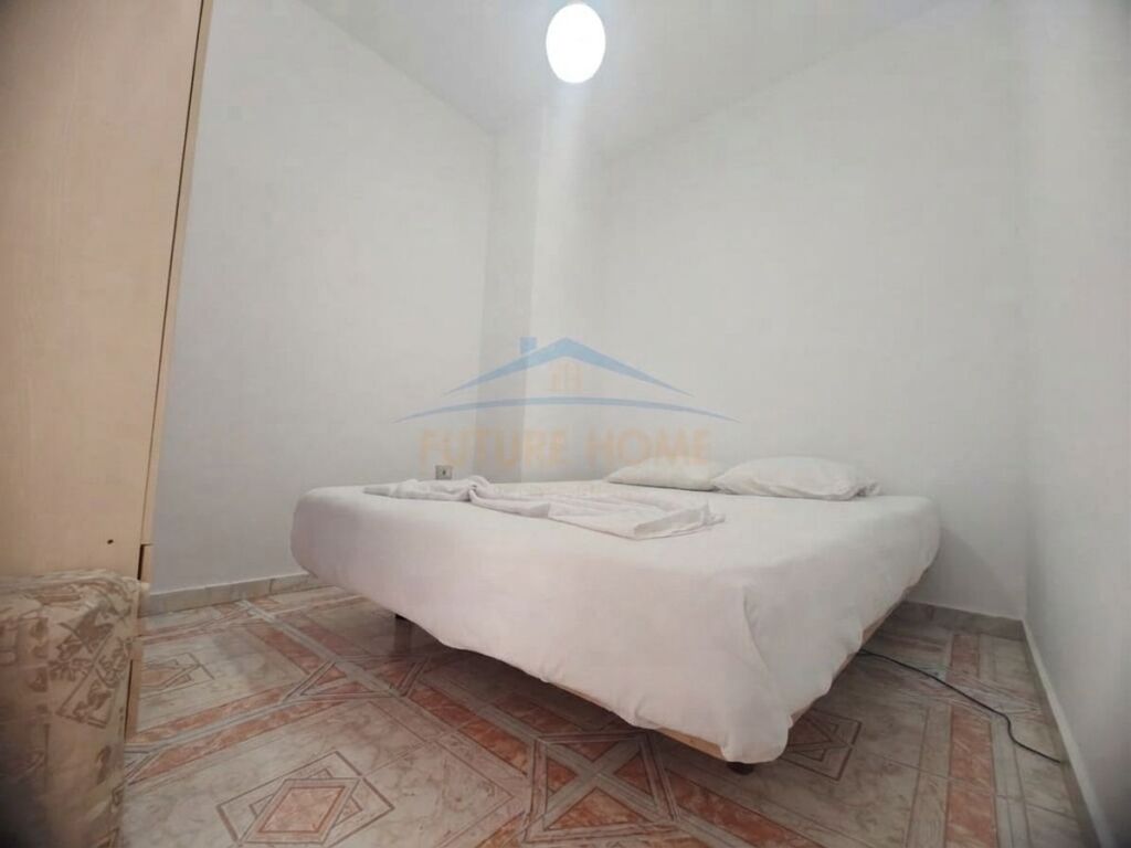 Rent, Studio Apartment, Fortuzi Street, Tirana