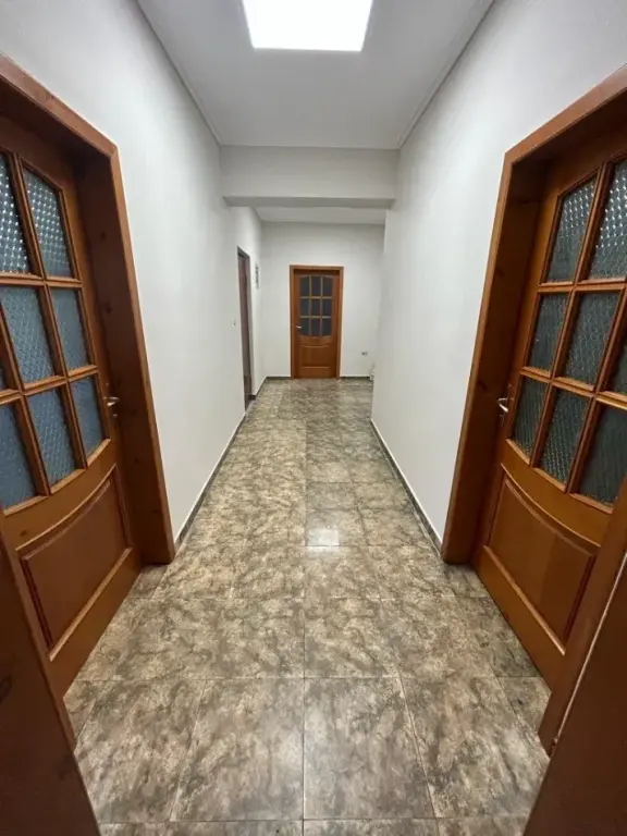 Rent | Ambjent Biznesi | Pazari i Ri | 1000 €/month