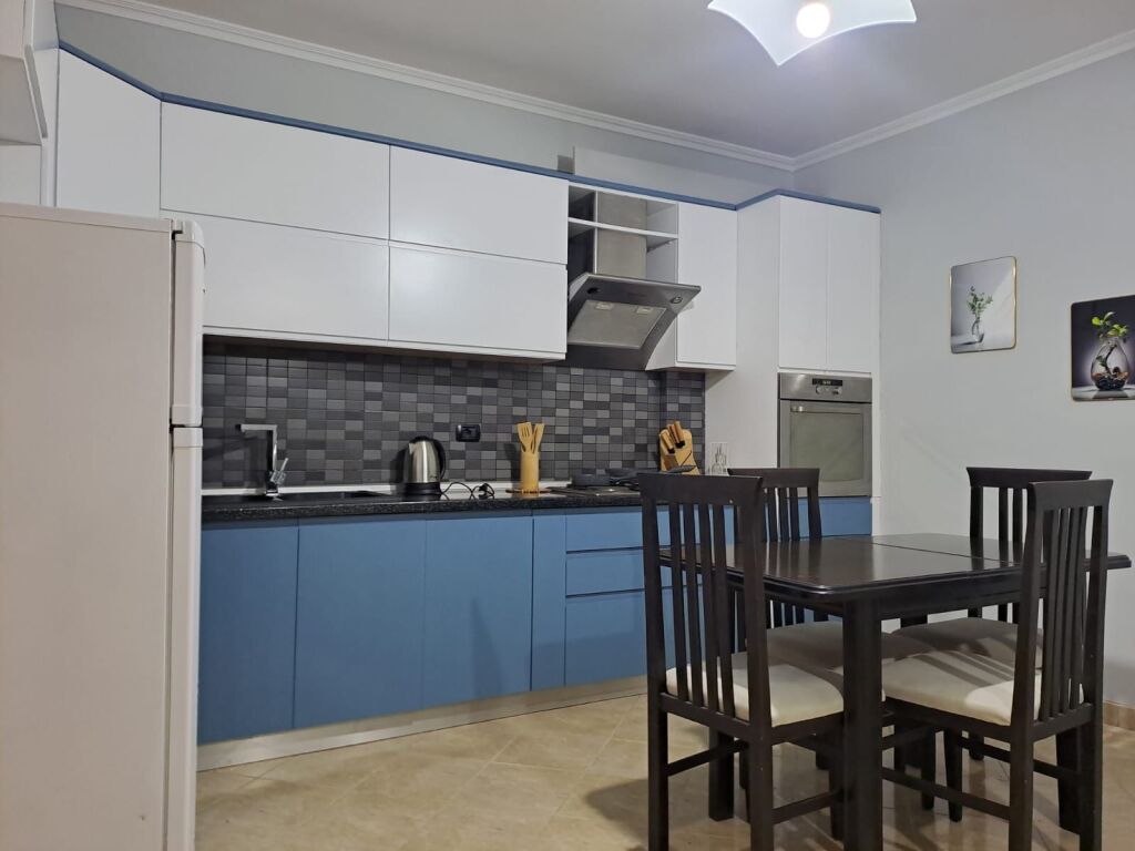 Prane Urgjenes se Pediatrise,jepet me qera apartament 1+1,i mobiluar. 45,000Leke