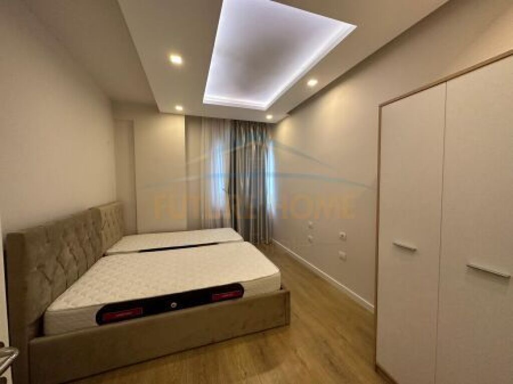 Shitet, Apartament 2+1+2, Liqeni i Thate.