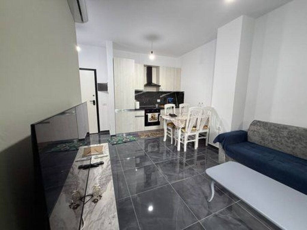 Rent, Apartment 1+1, 5 May Street, Tirana.