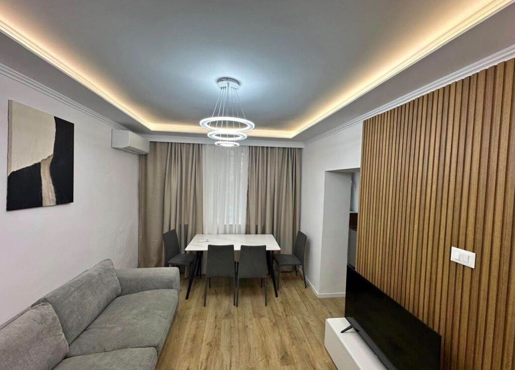 Affittasi Appartamento 2+1+1 Veranda