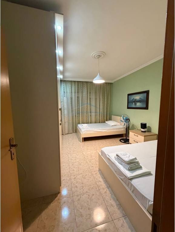 Rent, Apartment 2+1+Veranda, New Bazaar, Tirana