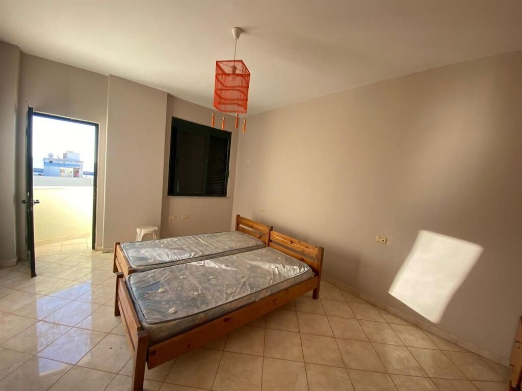 SHITET APARTAMENT 3+1+2 PAMJE DETI, RROTA KUQE PLAZH
