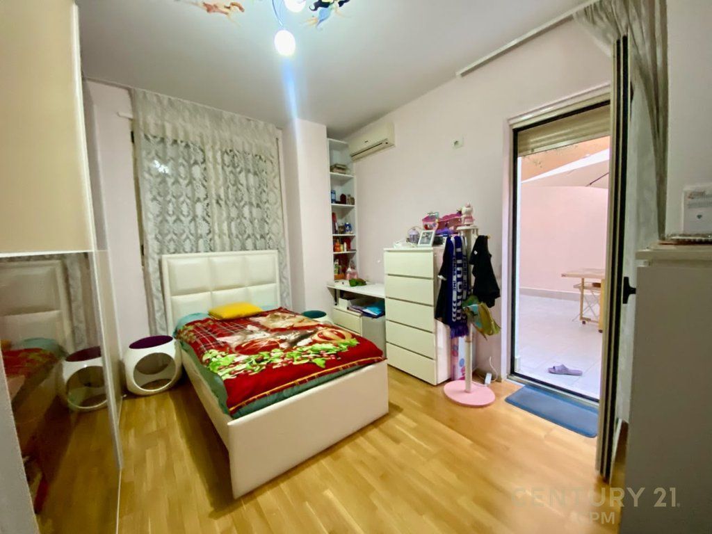 Apartment 2+1 for rent on Elbasan Street